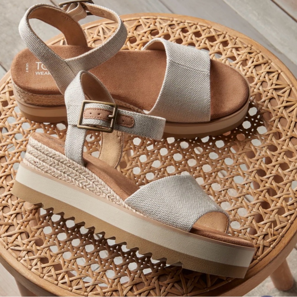 Toms Cream Platform Sandals - Picture 5 of 5